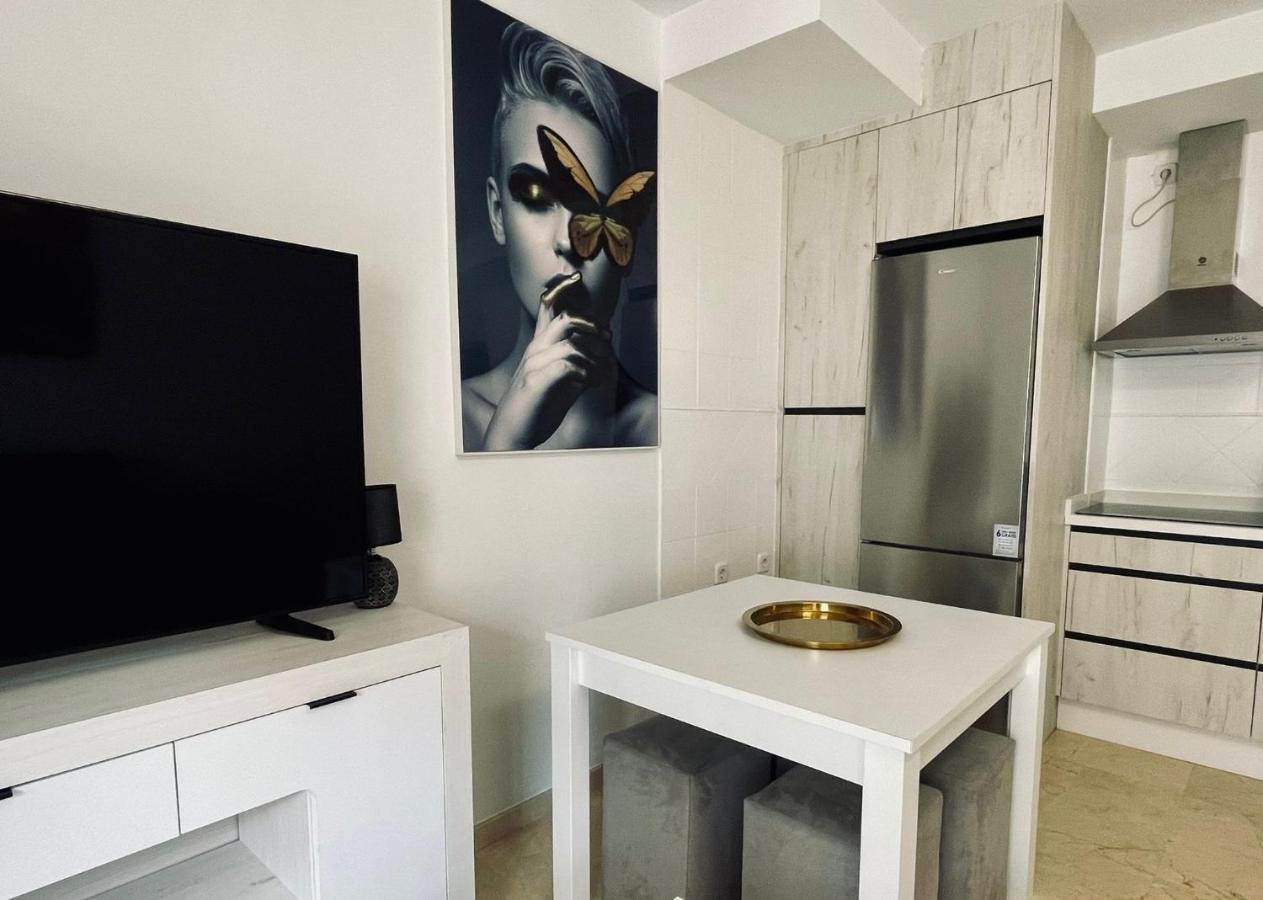 פואנגירולה Apartamento Playa San Rafael מראה חיצוני תמונה