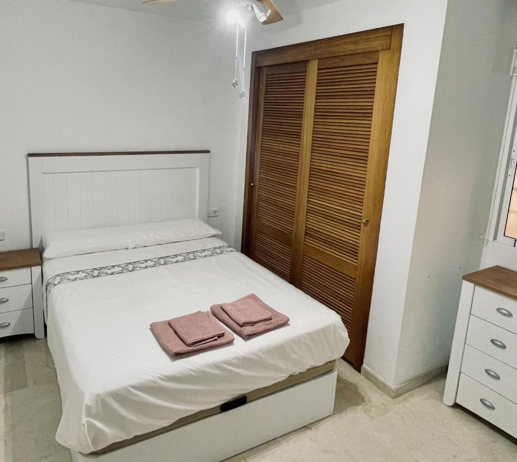 פואנגירולה Apartamento Playa San Rafael מראה חיצוני תמונה